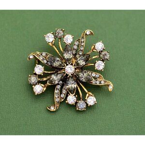 Vintage Art Nouveau Gold Tone Rhinestone Brooch K13